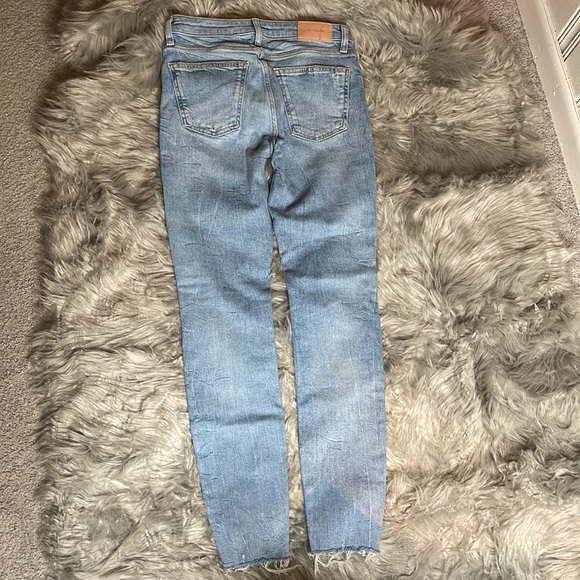 Zara Denim Skinny Jeans Women's SZ 4 Distressed Raw Hem Preloved - Picture 4 of 6
